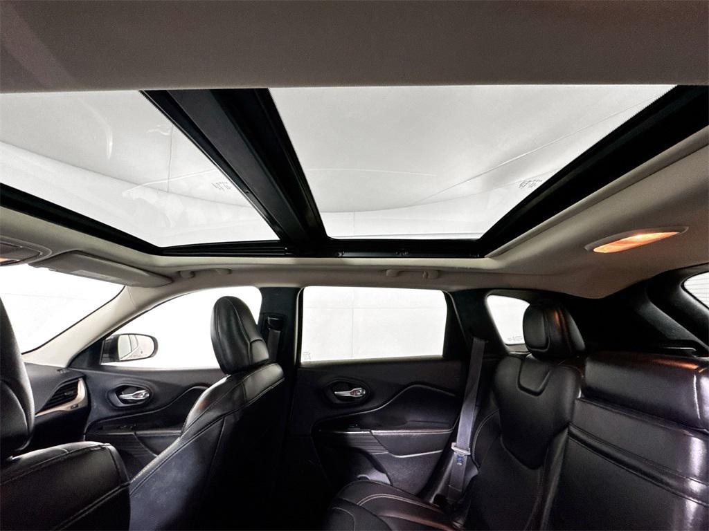 used 2016 Jeep Cherokee car, priced at $8,222