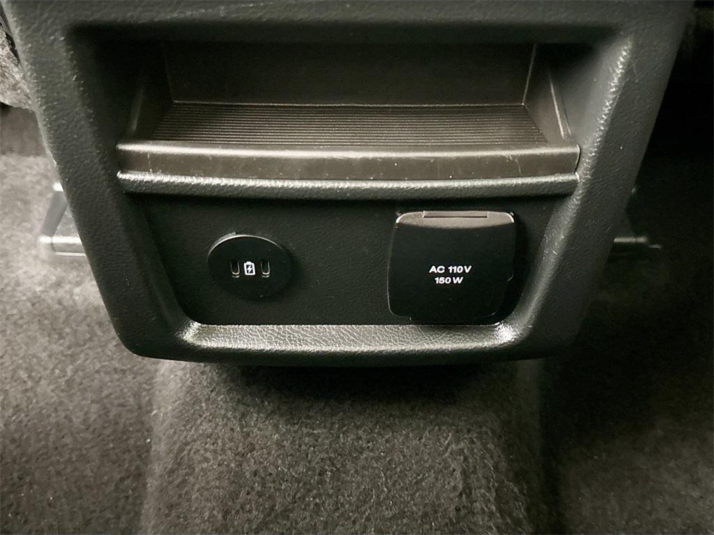 used 2024 Ford Edge car, priced at $24,422