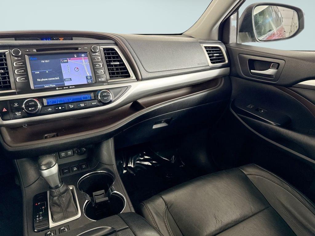 used 2017 Toyota Highlander car, priced at $18,222