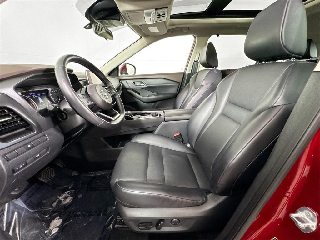 used 2021 Nissan Rogue car, priced at $18,992