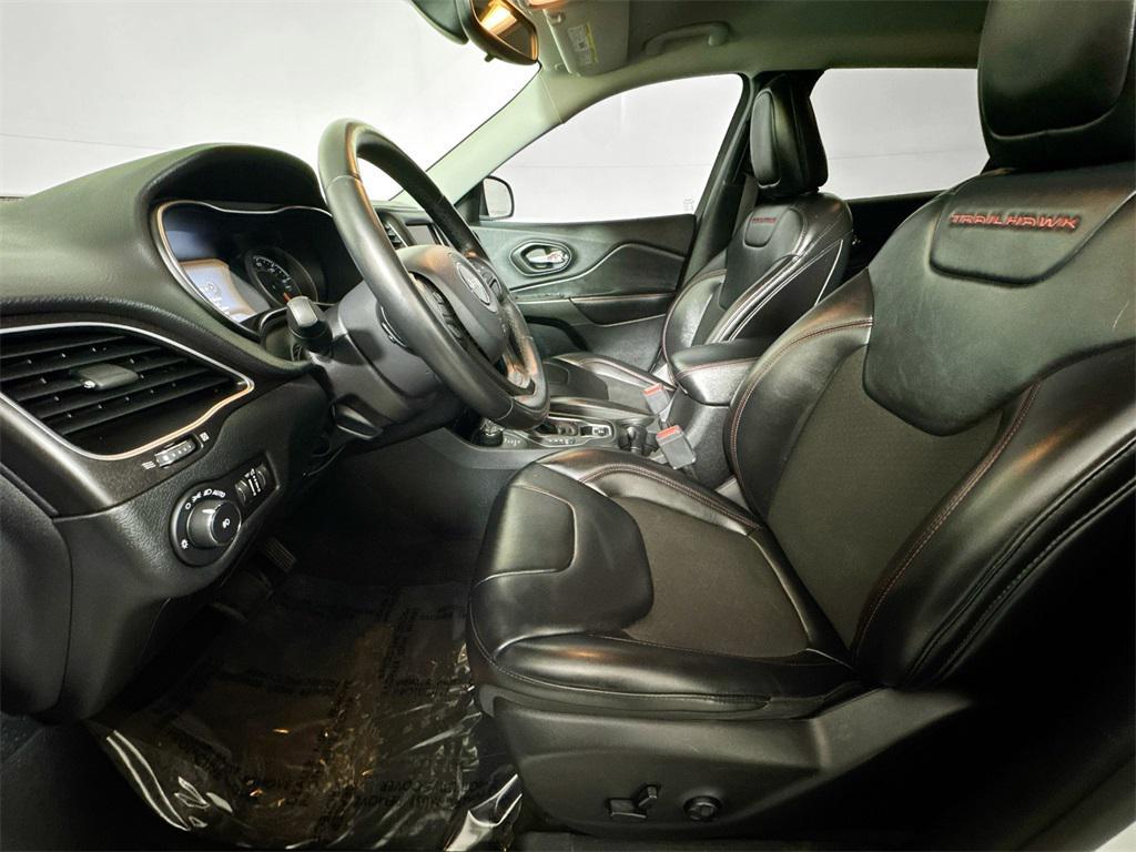 used 2020 Jeep Cherokee car, priced at $19,777