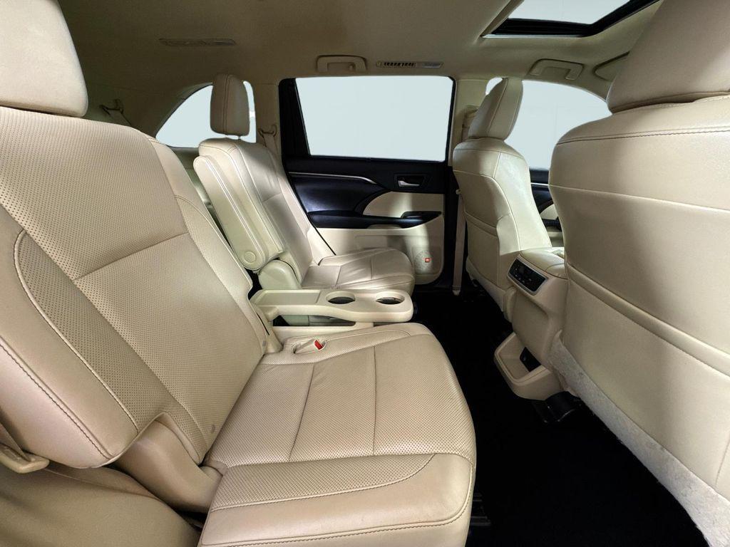 used 2015 Toyota Highlander car, priced at $13,891