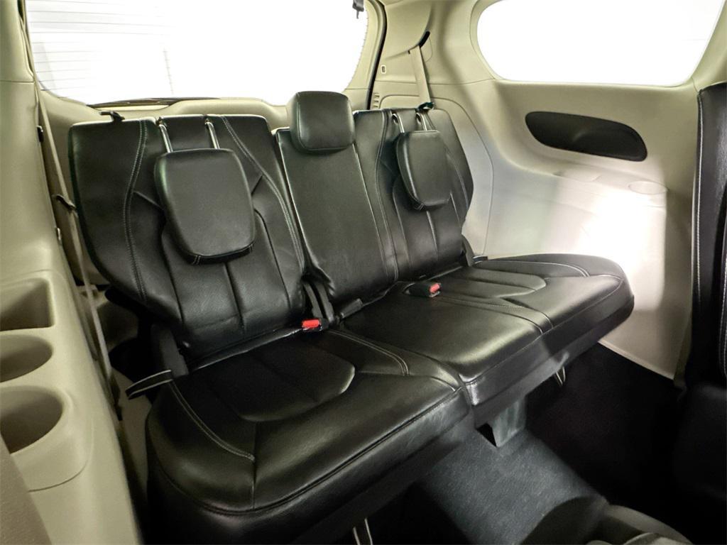 used 2022 Chrysler Pacifica Hybrid car, priced at $25,592