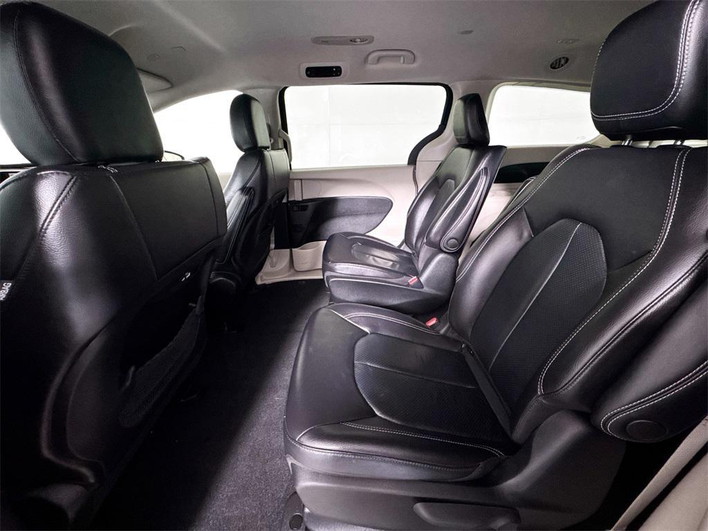 used 2022 Chrysler Pacifica Hybrid car, priced at $25,592