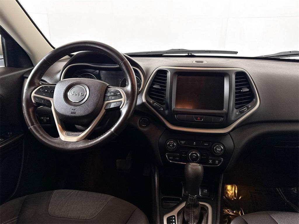 used 2014 Jeep Cherokee car, priced at $9,992