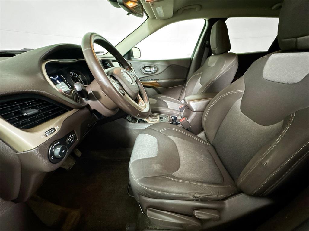 used 2014 Jeep Cherokee car, priced at $9,992