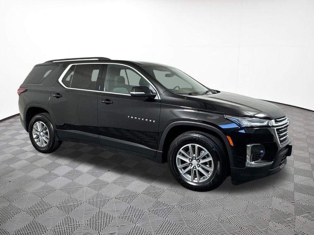 used 2023 Chevrolet Traverse car, priced at $25,621