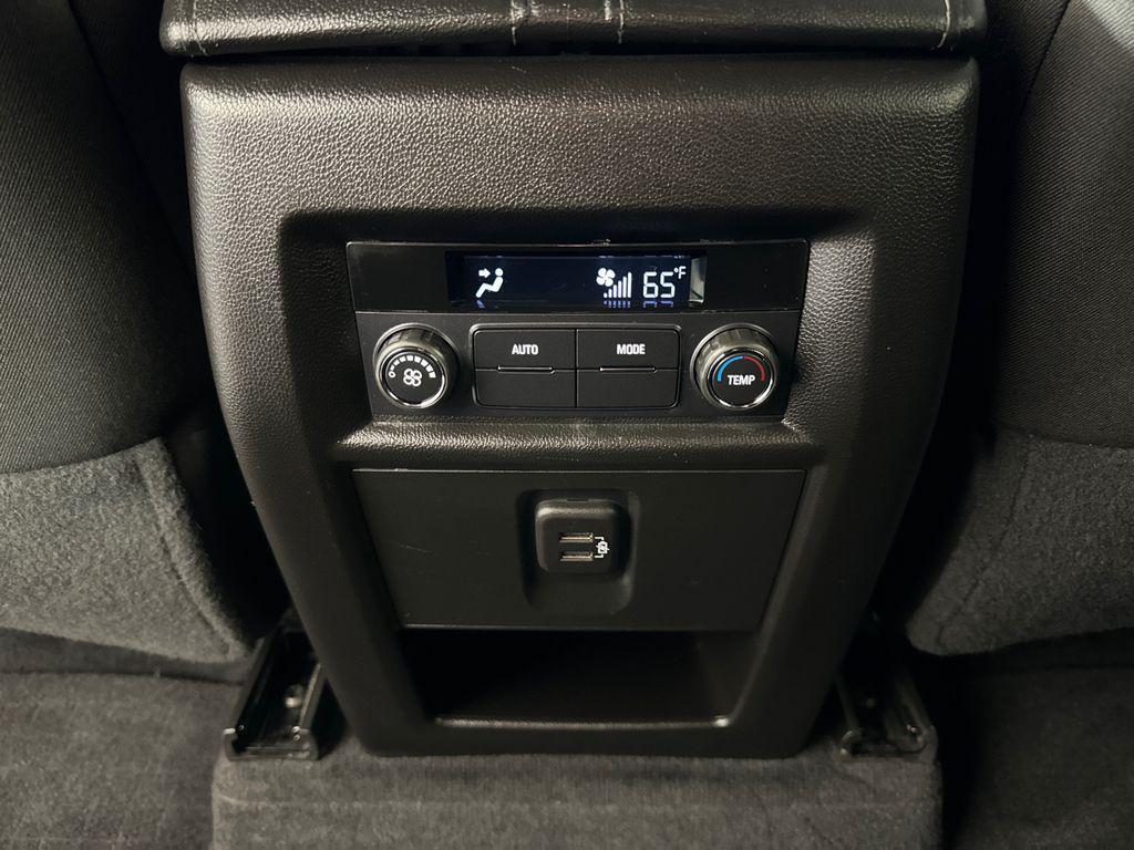 used 2023 Chevrolet Traverse car, priced at $25,621