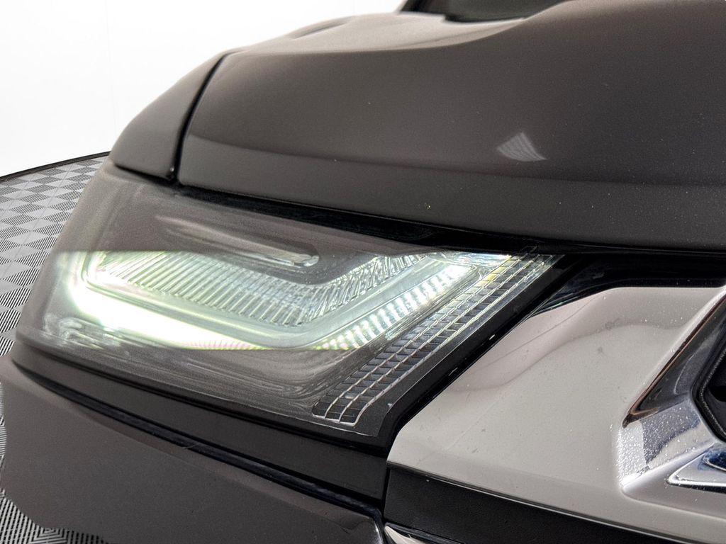 used 2023 Chevrolet Traverse car, priced at $25,621