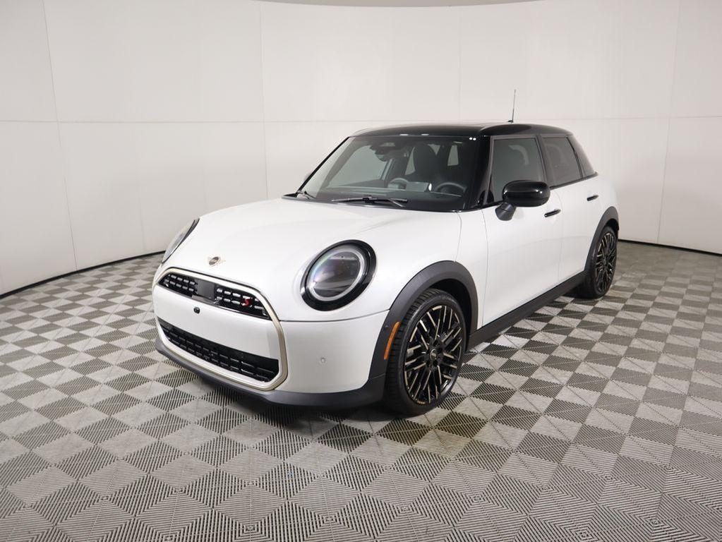 used 2025 MINI Hardtop car, priced at $29,900