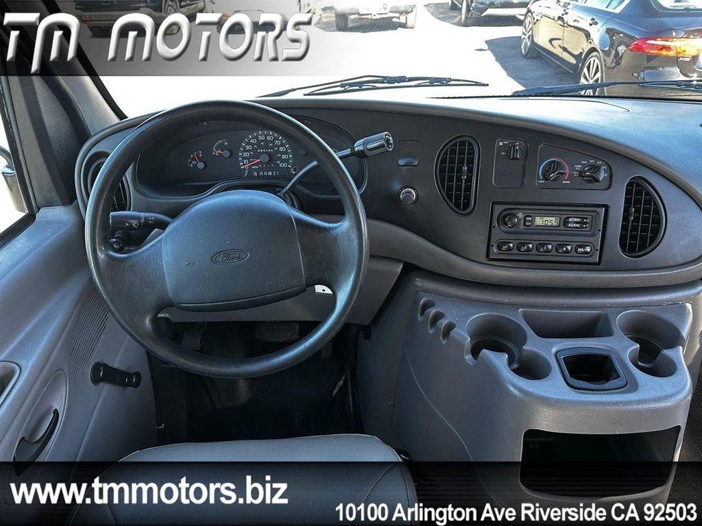 used 2000 Ford E150 car, priced at $8,690