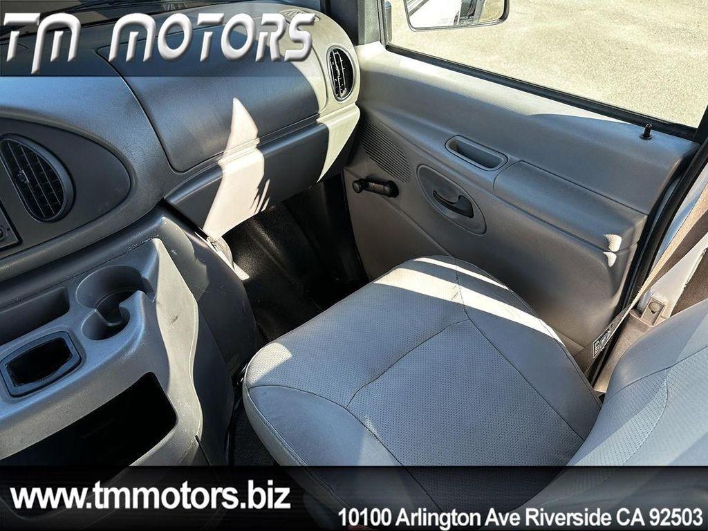 used 2000 Ford E150 car, priced at $8,690