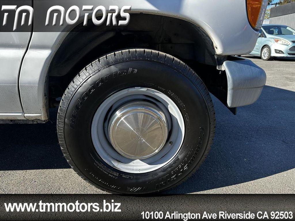 used 2000 Ford E150 car, priced at $8,690