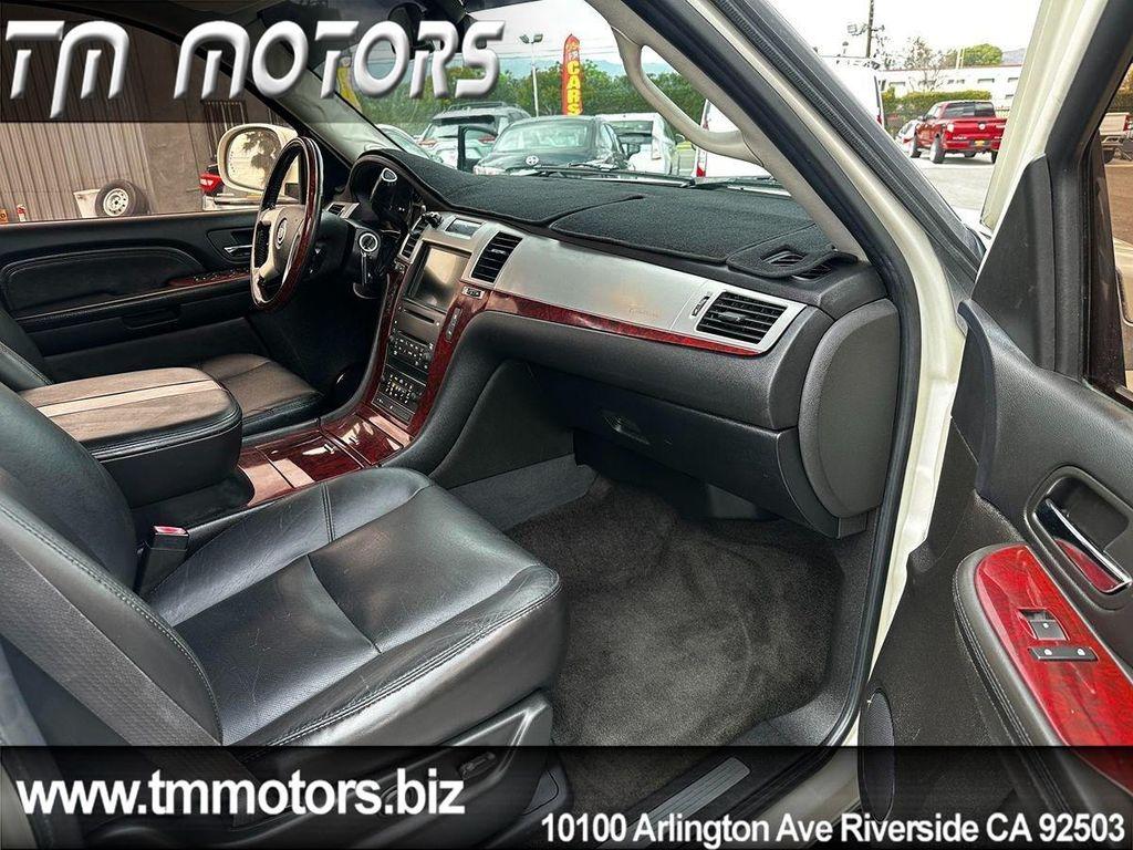 used 2007 Cadillac Escalade car, priced at $9,790