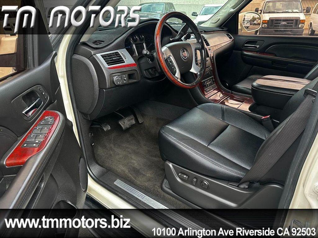 used 2007 Cadillac Escalade car, priced at $9,790