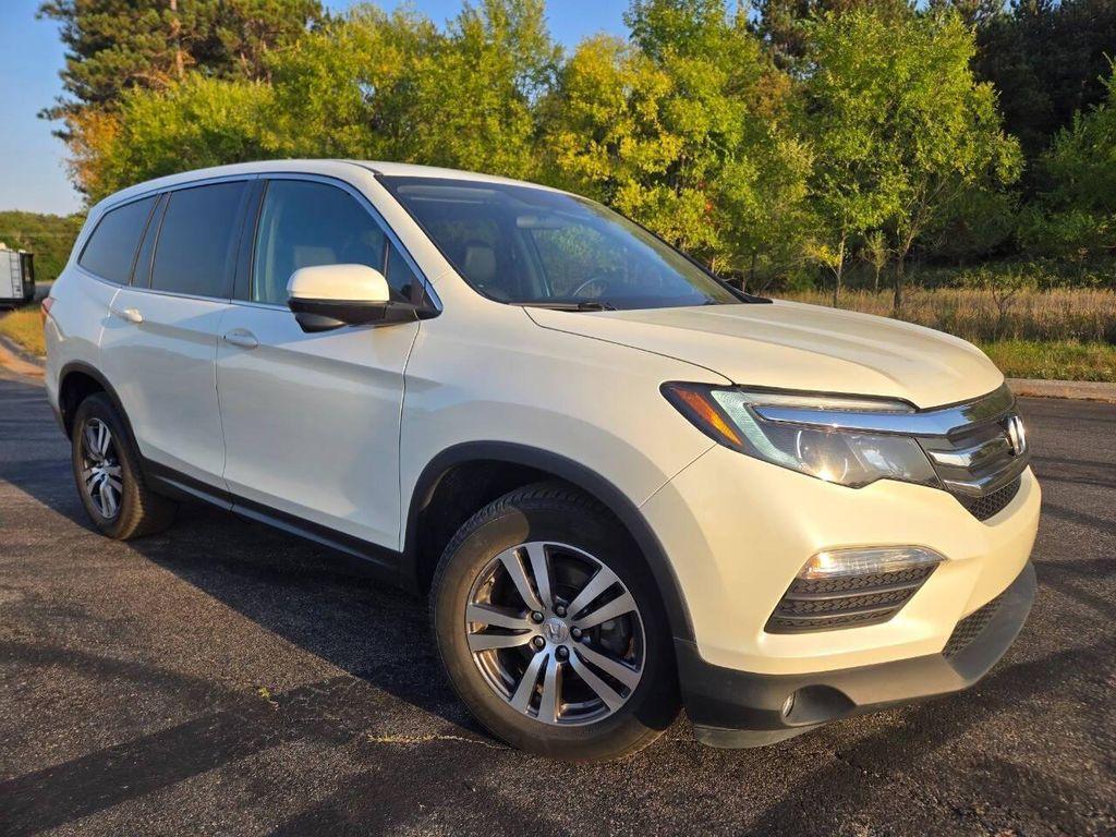 2016 White Diamond Pearl Honda Pilot