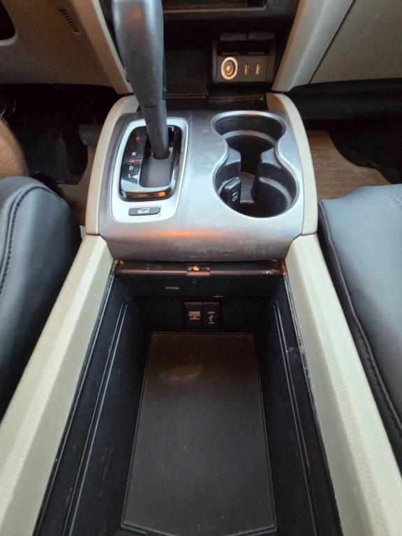 2016 White Diamond Pearl Honda Pilot