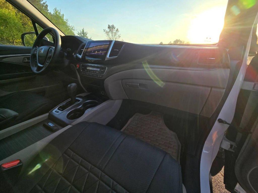 2016 White Diamond Pearl Honda Pilot