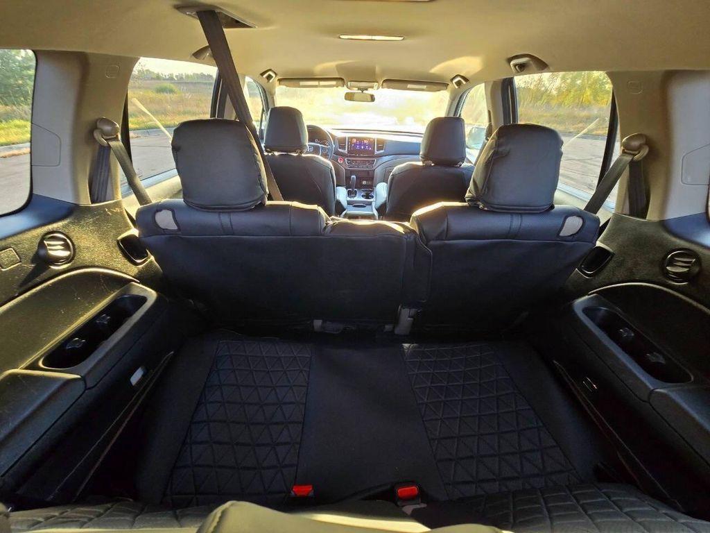 2016 White Diamond Pearl Honda Pilot