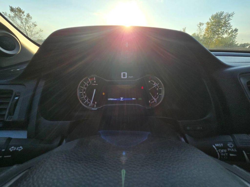 2016 White Diamond Pearl Honda Pilot