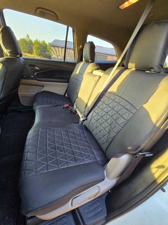 2016 White Diamond Pearl Honda Pilot
