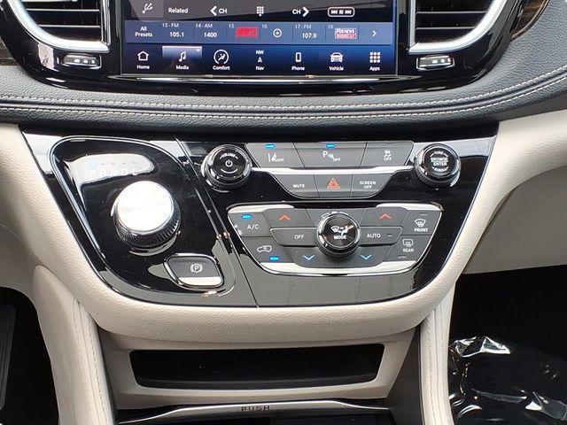used 2023 Chrysler Pacifica Hybrid car, priced at $29,793