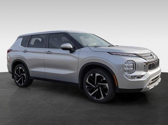 used 2022 Mitsubishi Outlander car, priced at $17,999