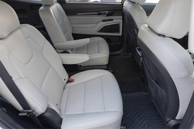 used 2023 Kia Telluride car, priced at $32,499