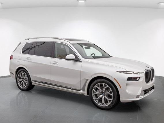 new 2025 BMW X7 car, priced at $91,885