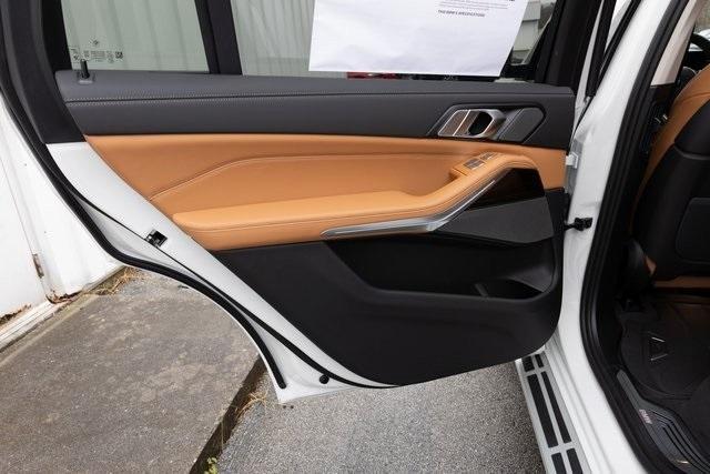 new 2025 BMW X7 car, priced at $91,885