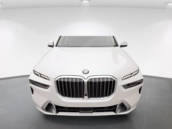 new 2025 BMW X7 car, priced at $91,885