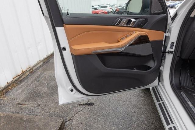 new 2025 BMW X7 car, priced at $91,885