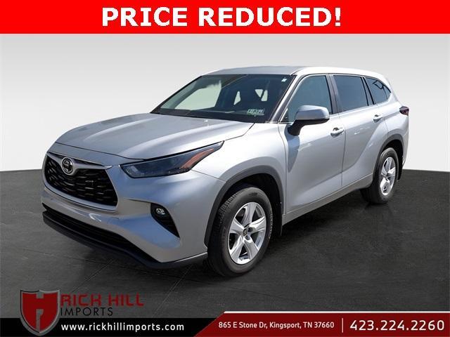used 2024 Toyota Highlander car, priced at $36,499