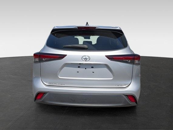 used 2024 Toyota Highlander car, priced at $36,499