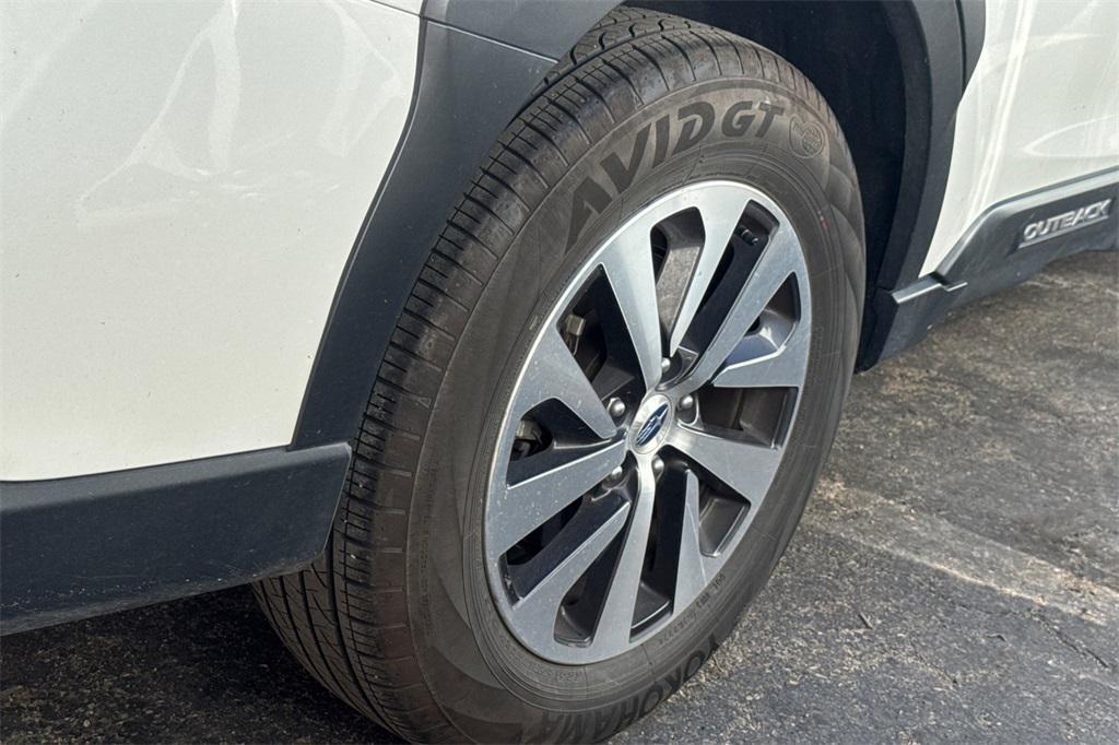 used 2025 Subaru Outback car, priced at $29,975
