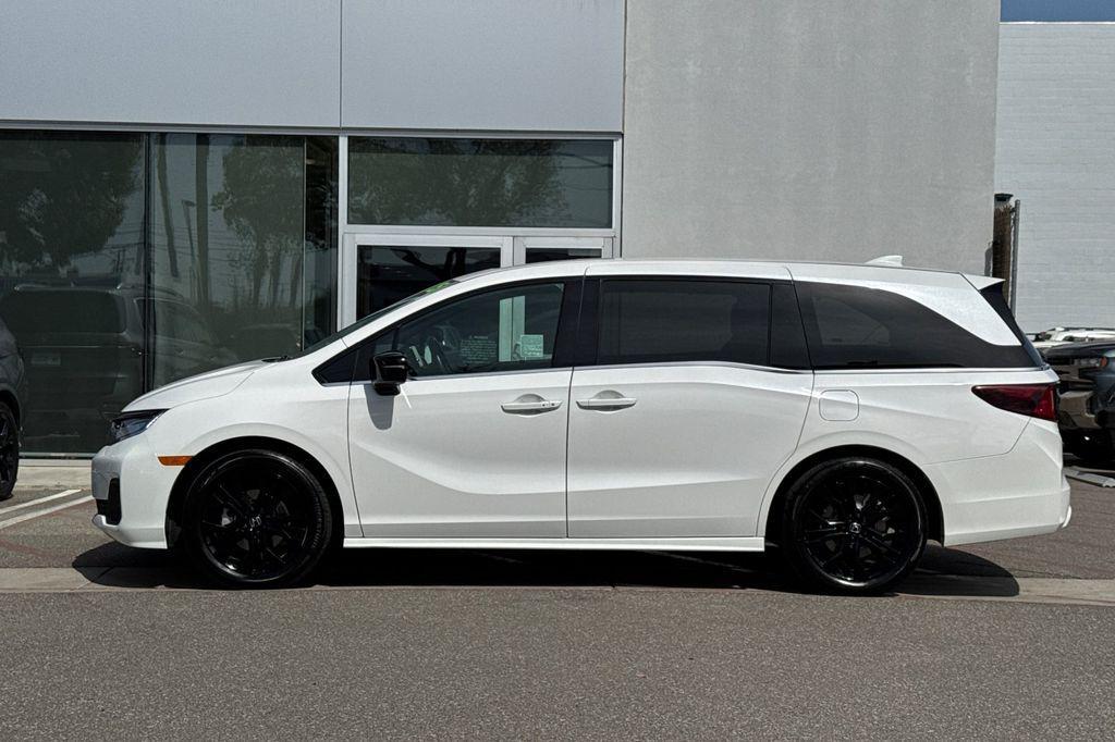 used 2025 Honda Odyssey car, priced at $38,849