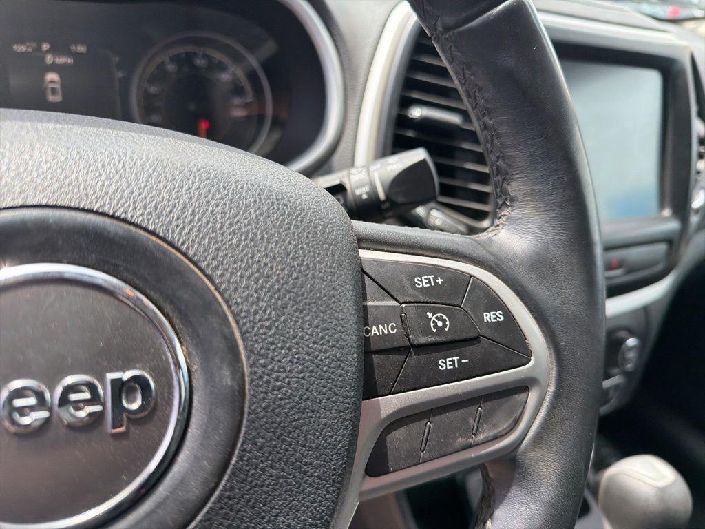 used 2017 Jeep Cherokee car, priced at $11,509