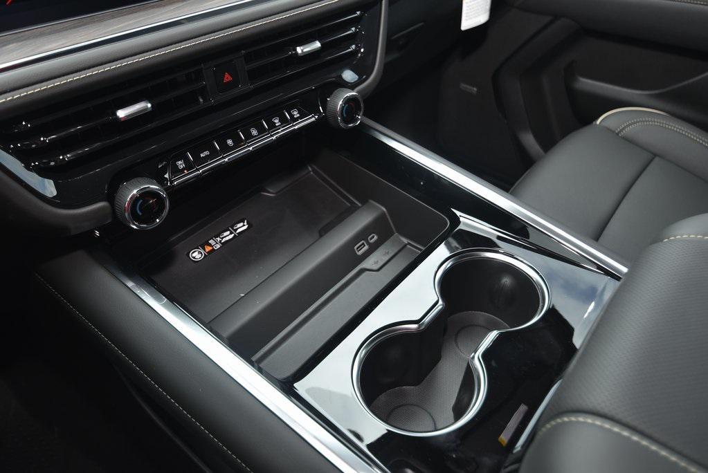 new 2025 Chevrolet Suburban car, priced at $85,410