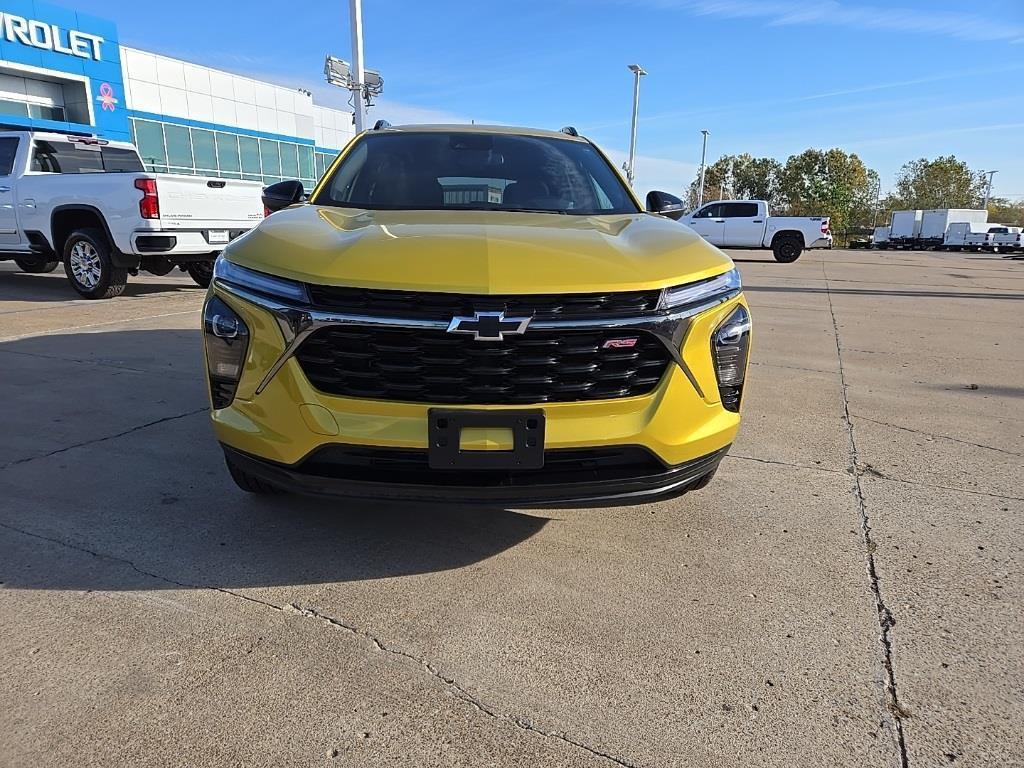 used 2025 Chevrolet Trax car, priced at $23,555