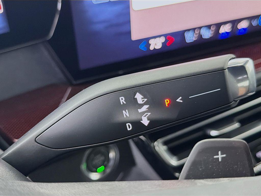 new 2026 Chevrolet Traverse car, priced at $56,164