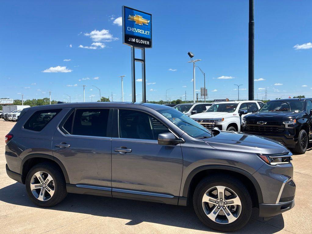 used 2024 Honda Pilot car, priced at $39,349