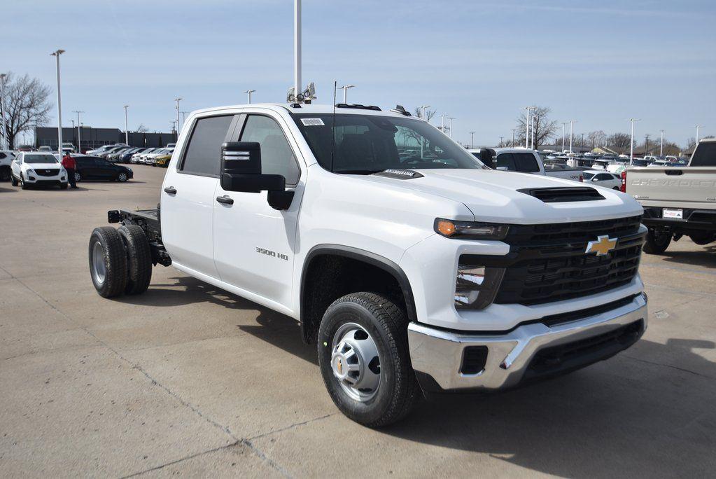 new 2026 Chevrolet Silverado 3500 car, priced at $61,416