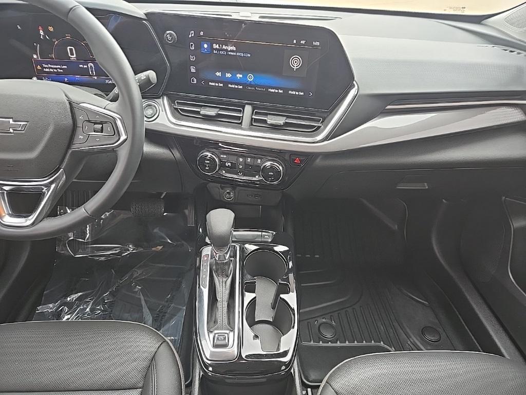 used 2025 Chevrolet Trax car, priced at $25,450