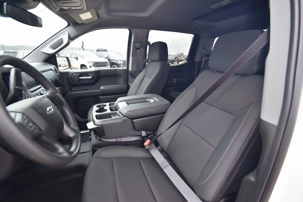 new 2026 Chevrolet Silverado 1500 car, priced at $49,304