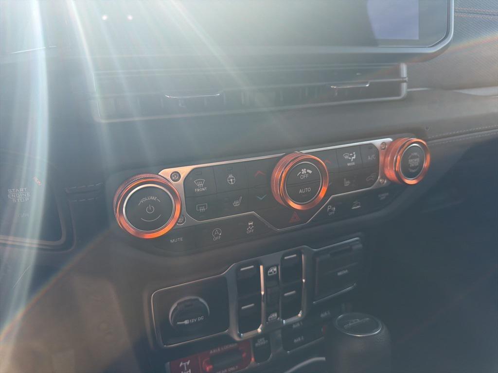 used 2025 Jeep Gladiator car, priced at $46,995