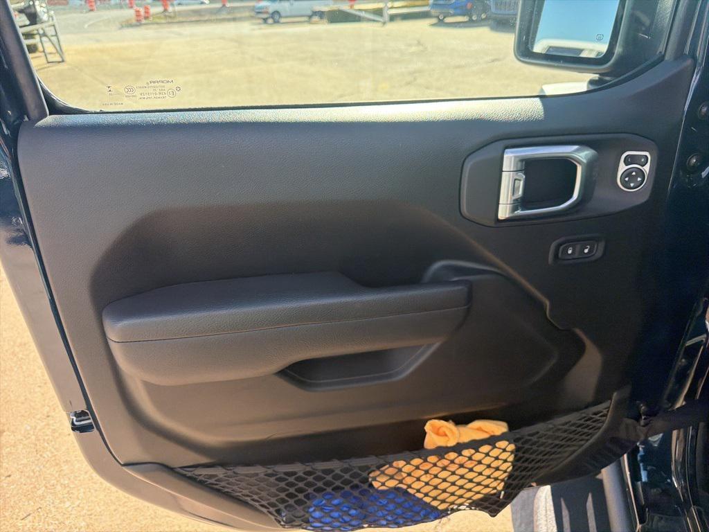 used 2025 Jeep Gladiator car, priced at $46,995