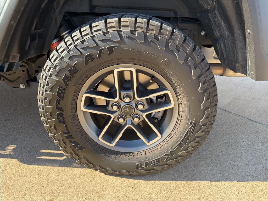 used 2025 Jeep Gladiator car, priced at $46,995