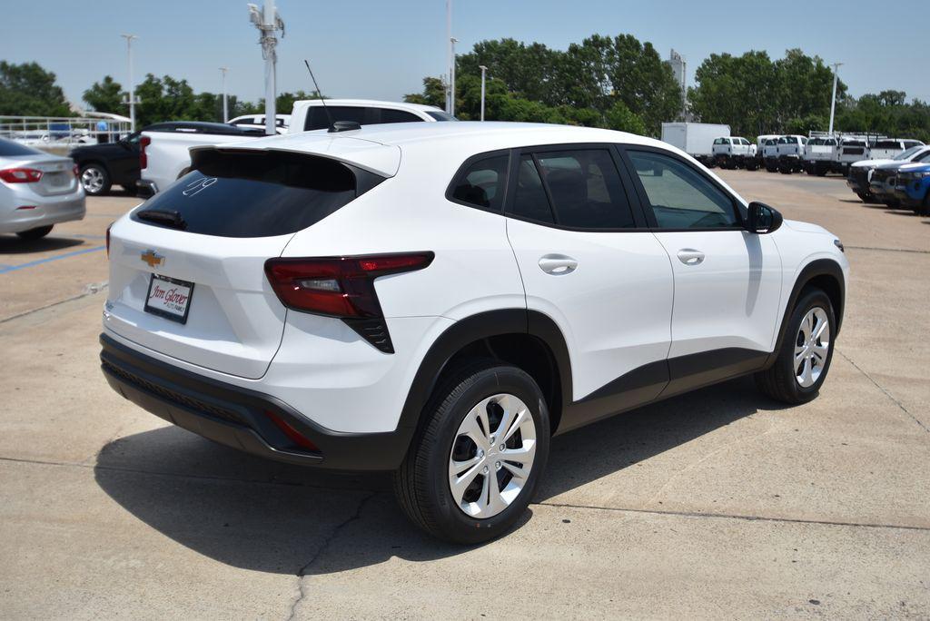 new 2026 Chevrolet Trax car, priced at $22,751