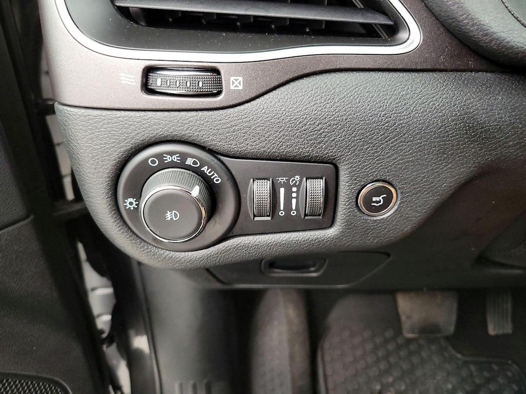 used 2022 Jeep Cherokee car, priced at $23,998