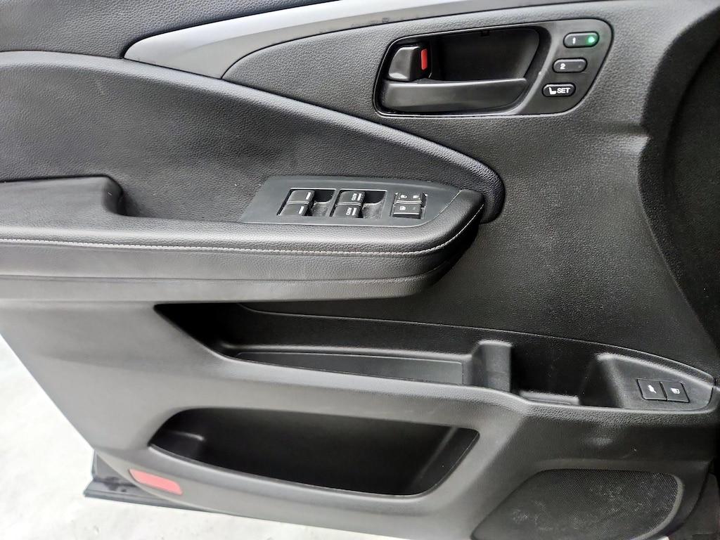 used 2022 Honda Passport car, priced at $29,998